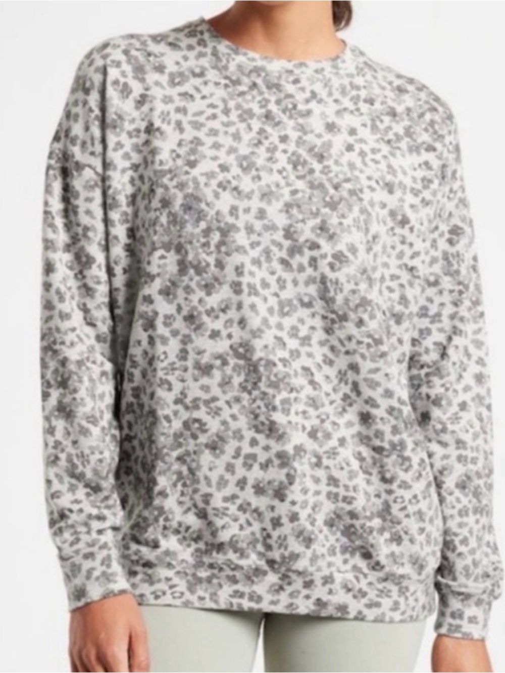 Athleta Street to Studio Gray Leopard Print Long Sleeve Sweatshirt Women’s LP